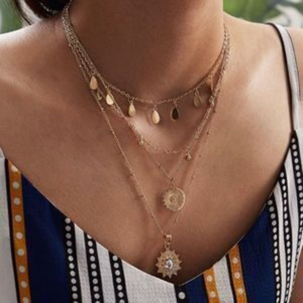 JILLY Delicate Multilayer Necklace